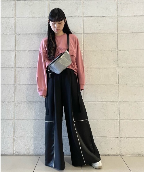 AULA AILA（アウラアイラ）の「AULA AILA（アウラ アイラ）HIGH WAIST VOLUME PANTS（その他パンツ・レディース・ラベンダー/ブラック・1/0）」の6枚目の写真