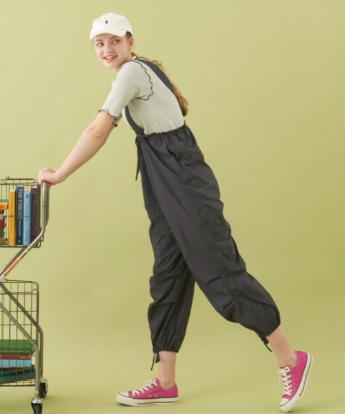 MERLOT(メルロー)の「裾ドロストナイロンカーゴパンツ(カーゴパンツ・レディース・ピンク/ライトブルー/チャコールグレー・FREE)」の17枚目の写真