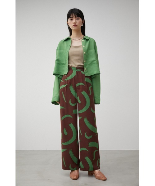 AZUL by moussy（アズールバイマウジー）の「NATURE PATTERN WIDE PANTS/ネイチャーパターンワイドパンツ（その他パンツ・レディース・ブラウン系その他/ベージュ系その他・MEDIUM/SMALL）」の3枚目の写真