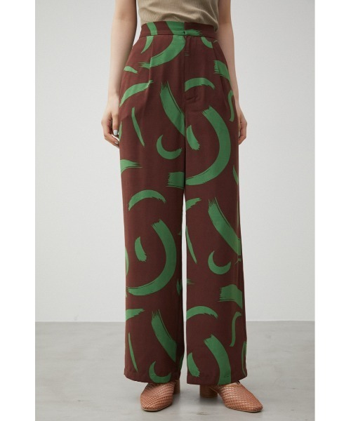 AZUL by moussy（アズールバイマウジー）の「NATURE PATTERN WIDE PANTS/ネイチャーパターンワイドパンツ（その他パンツ・レディース・ブラウン系その他/ベージュ系その他・MEDIUM/SMALL）」の4枚目の写真