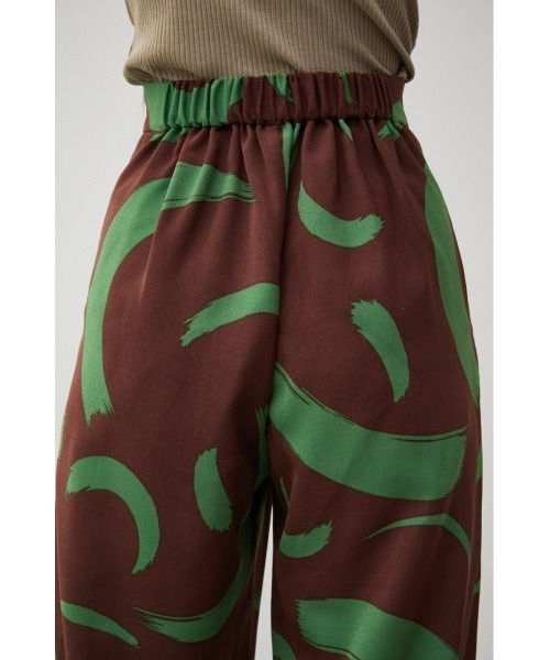 AZUL by moussy（アズールバイマウジー）の「NATURE PATTERN WIDE PANTS/ネイチャーパターンワイドパンツ（その他パンツ・レディース・ブラウン系その他/ベージュ系その他・MEDIUM/SMALL）」の8枚目の写真
