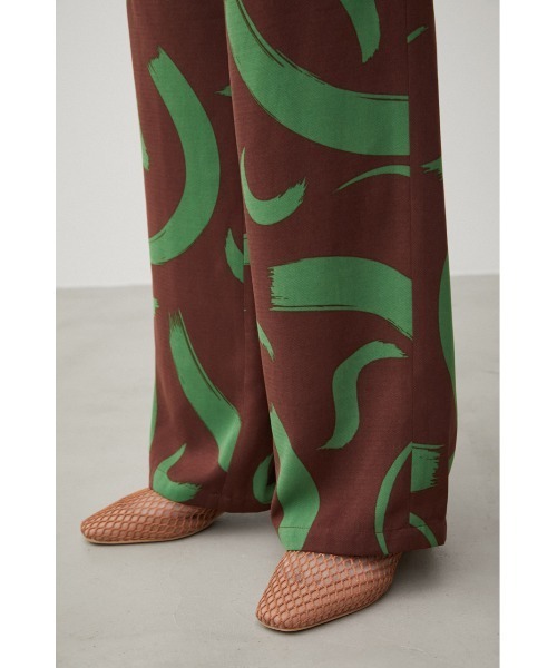 AZUL by moussy（アズールバイマウジー）の「NATURE PATTERN WIDE PANTS/ネイチャーパターンワイドパンツ（その他パンツ・レディース・ブラウン系その他/ベージュ系その他・MEDIUM/SMALL）」の10枚目の写真