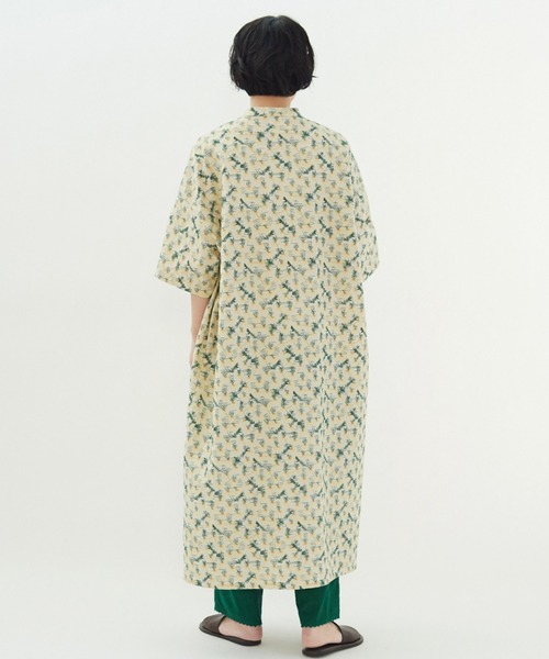 yuni（ユニ ）の「多色刺繍 コットン ワイドスキッパー