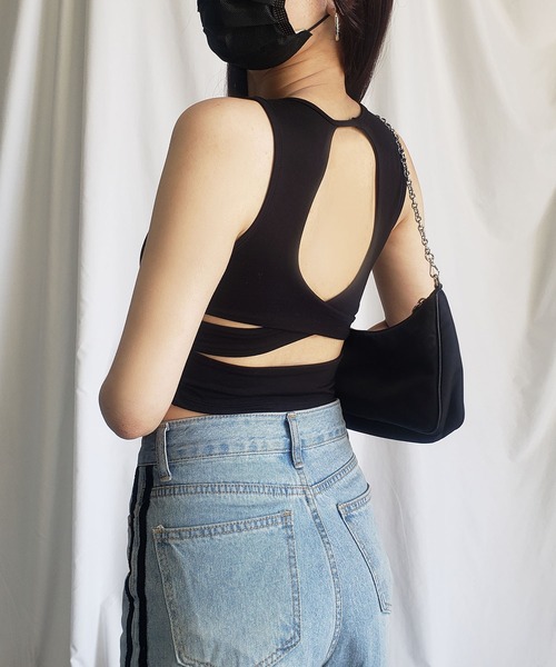 me+em select（ミームセレクト）の「※※【 カップ付き 】カットアウトバッククロスアメスリショートタンクトップ（タンクトップ・レディース・グレー/ブラック/グリーン/ホワイト/ベージュ・FREE）」の10枚目の写真