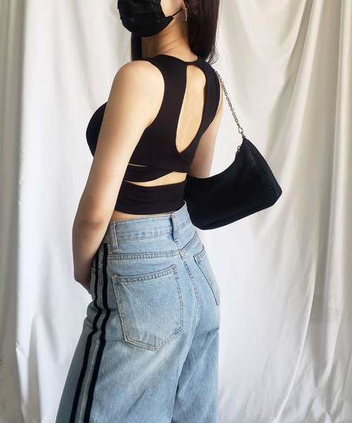 me+em select（ミームセレクト）の「※※【 カップ付き 】カットアウトバッククロスアメスリショートタンクトップ（タンクトップ・レディース・グレー/ブラック/グリーン/ホワイト/ベージュ・FREE）」の12枚目の写真