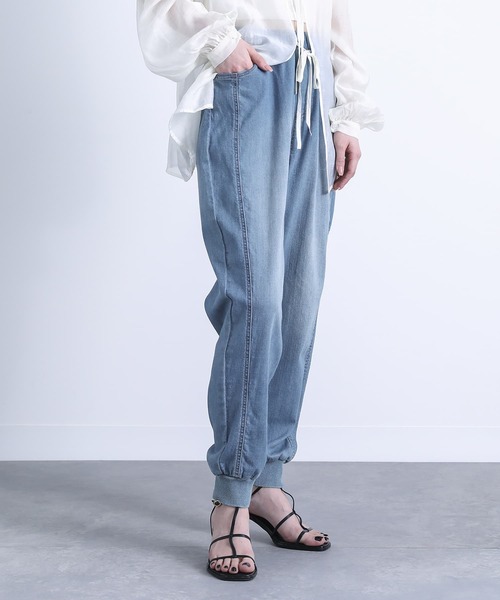 n'OrLABEL（ノアールレーベル）の「【機能素材】『デニムジョガーパンツ』（デニムパンツ・レディース・ネイビー/インディゴブルー/ブルー・1/2）」の8枚目の写真