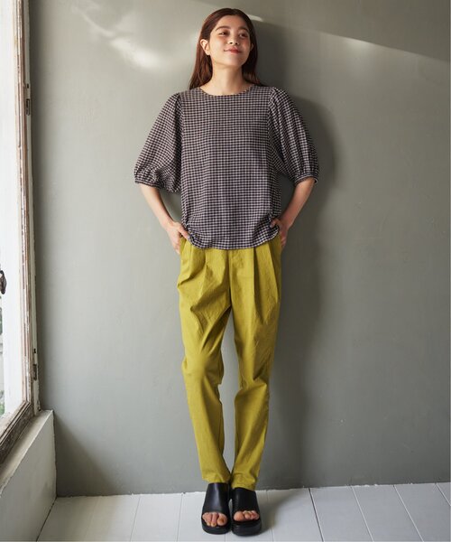 LBC(エルビーシー)の「リネン混ストレッチテーパードパンツ(その他パンツ・レディース・チャコールグレー/オフホワイト/イエロー/ブルー・S/M/L)」の6枚目の写真