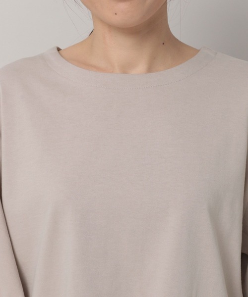 Elura（エルーラ）の「フラワー刺繍Ｔシャツ（Tシャツ/カットソー・レディース・ホワイト/ライトベージュ/ブラック・LARGE/MEDIUM）」の6枚目の写真