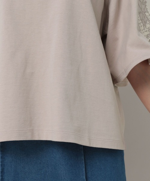 Elura（エルーラ）の「フラワー刺繍Ｔシャツ（Tシャツ/カットソー・レディース・ホワイト/ライトベージュ/ブラック・LARGE/MEDIUM）」の14枚目の写真