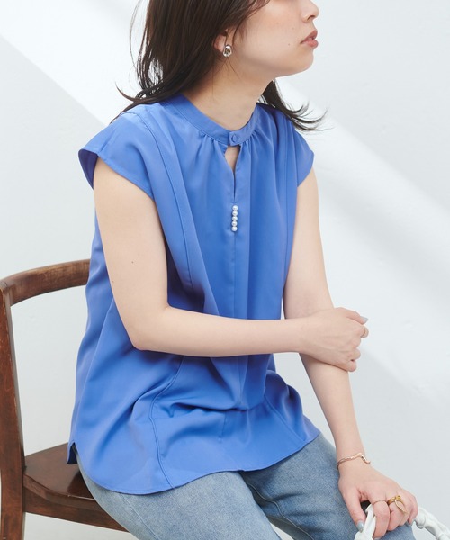 natural couture(ナチュラルクチュール)の「WEB限定アイテム / 2WAYパール付きノースリブラウス(シャツ/ブラウス・レディース・ミント/その他1/ネイビー/ブルー/オフホワイト・FREE)」の5枚目の写真