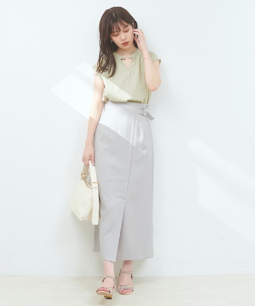 natural couture(ナチュラルクチュール)の「WEB限定アイテム / 2WAYパール付きノースリブラウス(シャツ/ブラウス・レディース・ミント/その他1/ネイビー/ブルー/オフホワイト・FREE)」の6枚目の写真