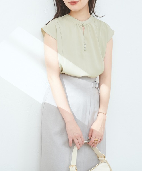 natural couture(ナチュラルクチュール)の「WEB限定アイテム / 2WAYパール付きノースリブラウス(シャツ/ブラウス・レディース・ミント/その他1/ネイビー/ブルー/オフホワイト・FREE)」の9枚目の写真