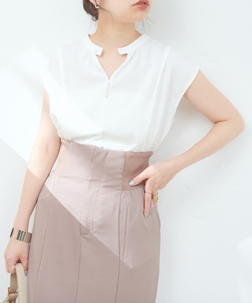 natural couture(ナチュラルクチュール)の「WEB限定アイテム / 2WAYパール付きノースリブラウス(シャツ/ブラウス・レディース・ミント/その他1/ネイビー/ブルー/オフホワイト・FREE)」の13枚目の写真