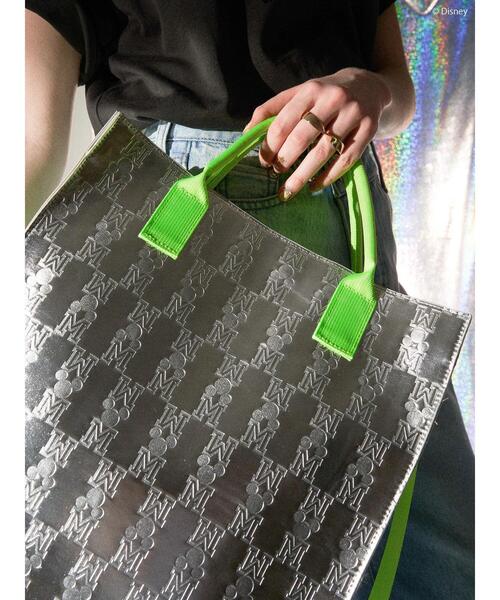 Disney(ディズニー)の「Mickey/Silver Tote Bag(トートバッグ・レディース・ピンク/グリーン・FREE)」の12枚目の写真