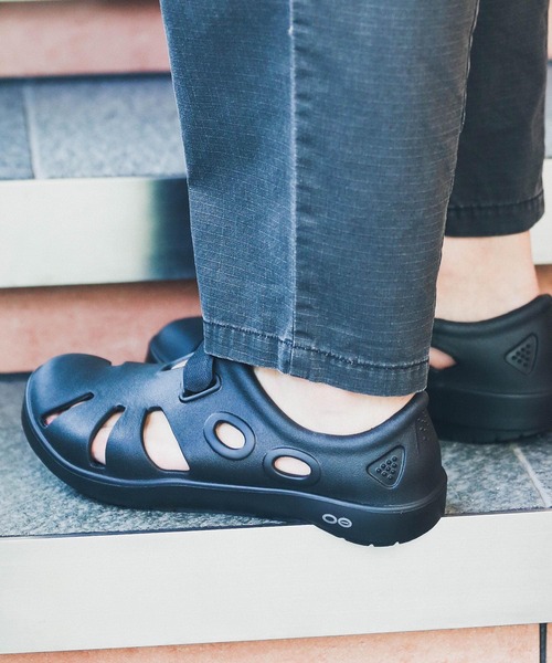 OOFOS（ウーフォス）の「OOFOS OOcandOO（サンダル）」 - WEAR