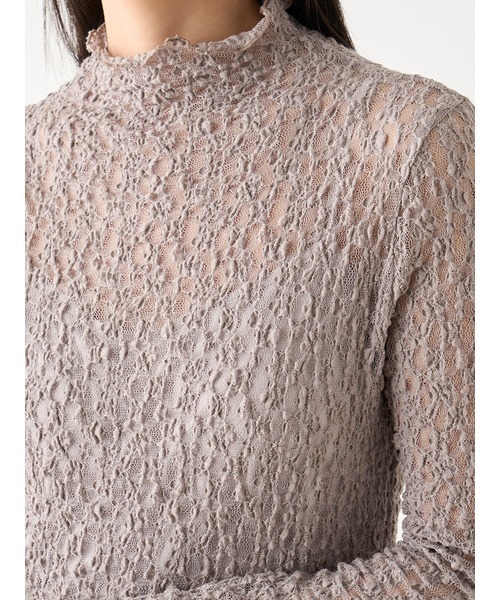 SNIDEL(スナイデル)の「Sustainableシュリンクレーストップス(Tシャツ/カットソー・レディース・ブルー/ホワイト/ベージュ系その他・FREE)」の8枚目の写真