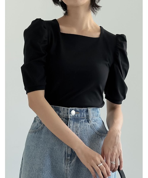 スムースカットソースクエアネックギャザースリーブトップス