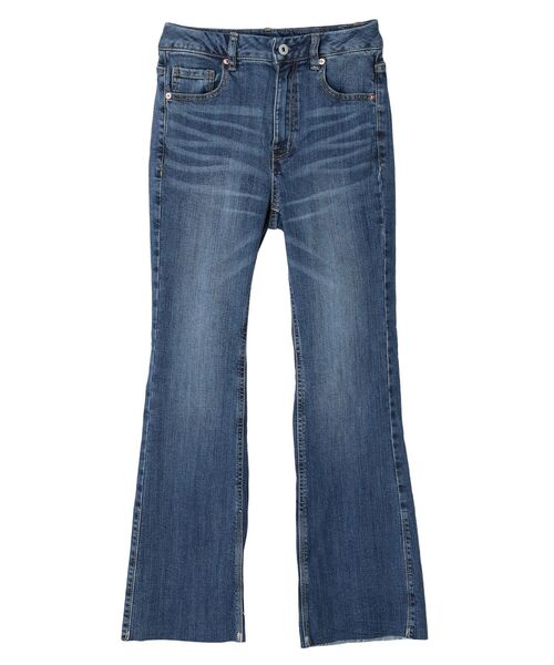 earth music&ecology（アースミュージックアンドエコロジー）の「セルフカットセミフレアデニムパンツ（デニムパンツ・レディース・ライトインディゴブルー/ブルー系その他・L/S/M）」の3枚目の写真
