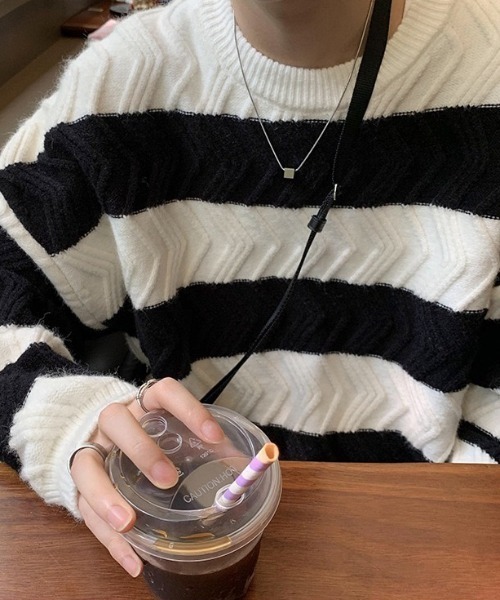 B.R.U（ブル）の「波ラインボーダーニット（ニット/セーター・メンズ・ブラウン/ブラック/グレー・FREE）」の3枚目の写真