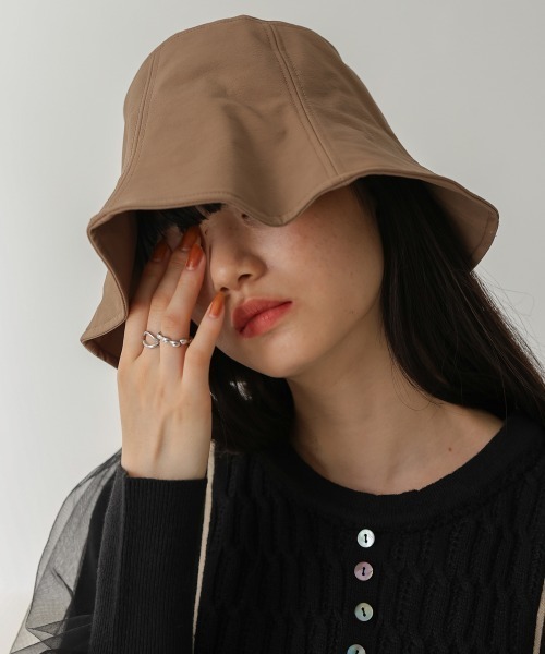 Bab(バブ)の「バックリボンバケットハット(ハット・レディース・グレイッシュベージュ/ホワイト系その他・ONESIZE)」の13枚目の写真