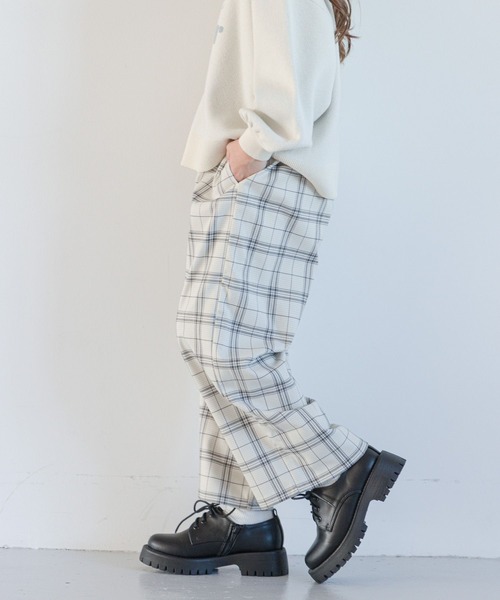 GLOBAL WORK（グローバルワーク）の「起毛サスツキワイドパンツ/975742（その他パンツ・キッズ・ホワイト系その他/グレー系その他/グレイッシュベージュ/ブラック・110cm/150cm/160cm/100cm/130cm/120cm/140cm）」の11枚目の写真