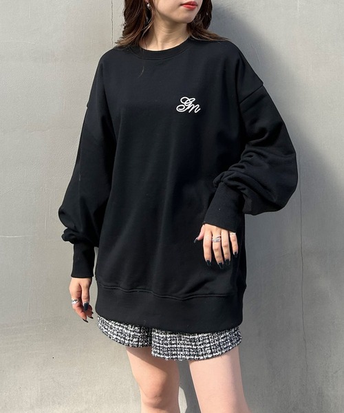 INGNI(イング)の「胸ふくれ刺しゅうロゴチュニック(スウェット・レディース・グレー/オートミール/ブラック・M)」の11枚目の写真