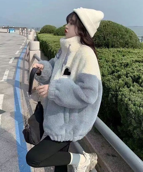 Mayree（メイリー）の「【Mayree】モコモコ ボアジャケット（ブルゾン・レディース・ピンク/ブルーグレー・LARGE/MEDIUM/X-LARGE）」の3枚目の写真