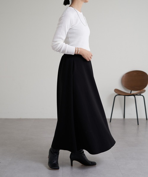 SHENERY（シーナリー）の「ポンチフレアロングスカート（スカート・レディース・アイボリー/ブラック・38/36）」の8枚目の写真