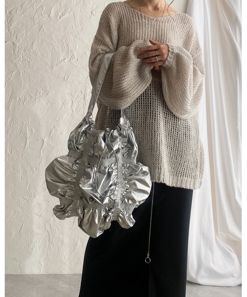 She's Closet(シーズクローゼット)の「メタリックシャーリングショルダーバッグ/肩掛けトートバッグ(ショルダーバッグ・レディース・アイボリー/ゴールド/ブラック/シルバー・FREE)」の12枚目の写真