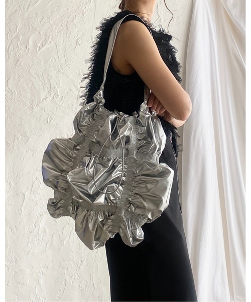 She's Closet(シーズクローゼット)の「メタリックシャーリングショルダーバッグ/肩掛けトートバッグ(ショルダーバッグ・レディース・アイボリー/ゴールド/ブラック/シルバー・FREE)」の13枚目の写真