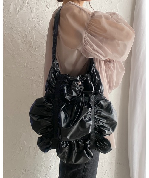 She's Closet(シーズクローゼット)の「メタリックシャーリングショルダーバッグ/肩掛けトートバッグ(ショルダーバッグ・レディース・アイボリー/ゴールド/ブラック/シルバー・FREE)」の17枚目の写真