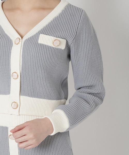 REDYAZEL(レディアゼル)の「配色ニットカーディガン(カーディガン/ボレロ・レディース・ブラック/ライトグレー・FREE)」の11枚目の写真