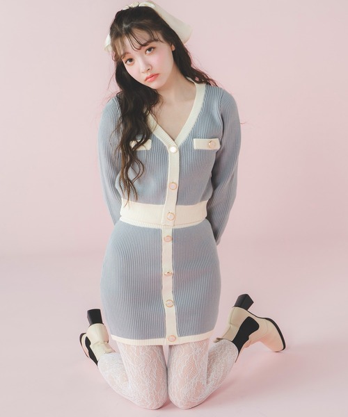 REDYAZEL(レディアゼル)の「配色ニットカーディガン(カーディガン/ボレロ・レディース・ブラック/ライトグレー・FREE)」の22枚目の写真