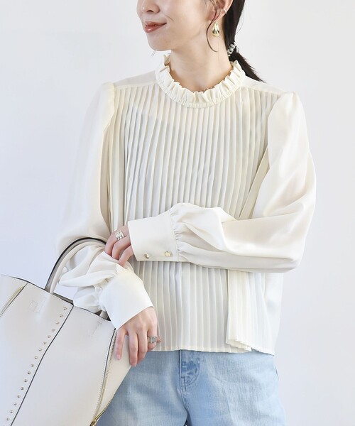 quaranciel(カランシエル)の「quaranciel:〈手洗い可能〉プリーツ ハイネック ブラウス(シャツ/ブラウス・レディース・ネイビー/オフホワイト・ONE SIZE)」の6枚目の写真