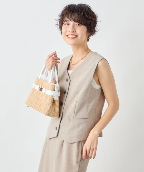 NOLLEY’S Sophi（ノーリーズソフィ）の「《セットアップ対応》ウォッシャブル麻調合繊ベスト（ベスト・レディース・ベージュ/ブラック・38）」の12枚目の写真