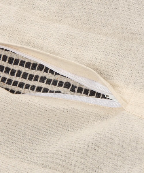 LAKOLE（ラコレ）の「ぽこぽこクッションカバー / 102705（クッション/クッションカバー・レディース・ホワイト/グリーン/ブラック・FREE）」の8枚目の写真