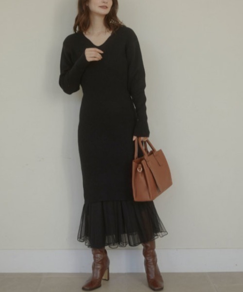 ACYM（アシーム）の「2024 Decollete cut knit ワンピース（ワンピース・レディース・アイボリー/ブラック・FREE）」の15枚目の写真