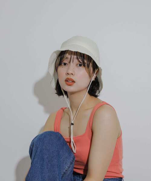 SENSE OF PLACE by URBAN RESEARCH(センスオブプレイスバイアーバンリサーチ)の「『WEB/一部店舗限定』UVダウンブリムハット(ハット・レディース・アイボリー/ブラック/ブラウン・ONE)」の8枚目の写真