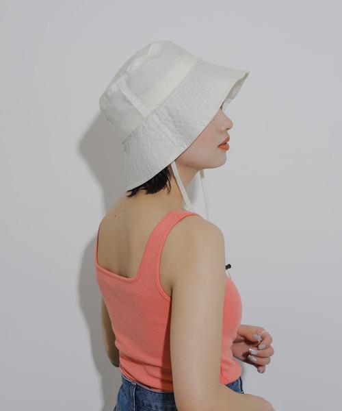 SENSE OF PLACE by URBAN RESEARCH(センスオブプレイスバイアーバンリサーチ)の「『WEB/一部店舗限定』UVダウンブリムハット(ハット・レディース・アイボリー/ブラック/ブラウン・ONE)」の11枚目の写真