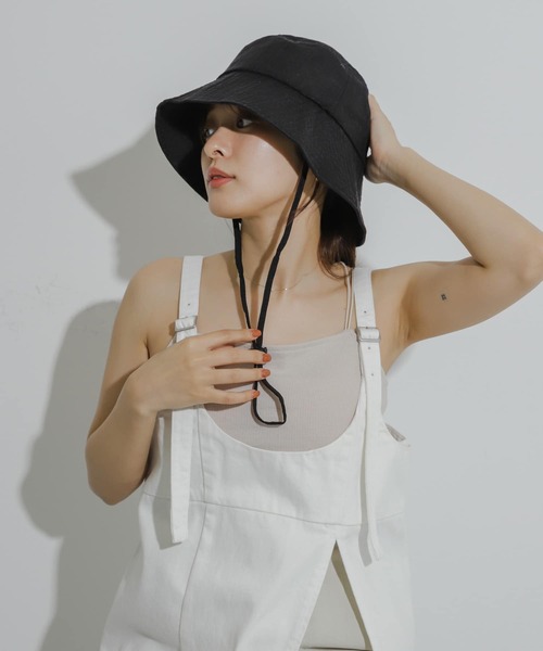 SENSE OF PLACE by URBAN RESEARCH(センスオブプレイスバイアーバンリサーチ)の「『WEB/一部店舗限定』UVダウンブリムハット(ハット・レディース・アイボリー/ブラック/ブラウン・ONE)」の12枚目の写真