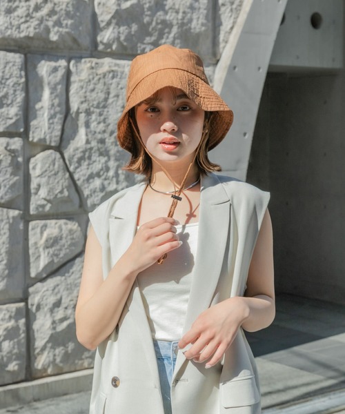 SENSE OF PLACE by URBAN RESEARCH(センスオブプレイスバイアーバンリサーチ)の「『WEB/一部店舗限定』UVダウンブリムハット(ハット・レディース・アイボリー/ブラック/ブラウン・ONE)」の14枚目の写真