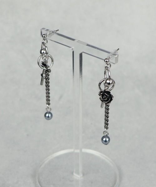 4INT.（フォイント）の「モチーフ ドロップピアス / ニッケルフリー(金属アレルギー対応)（ピアス（両耳用）・メンズ・B/A/C・FREE）」の8枚目の写真