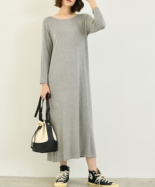 Dewlily(デューリリー)の「Tシャツワンピース(ワンピース・レディース・ダークグレー/レッド/ブラック/グレー/ネイビー・L/M)」の10枚目の写真