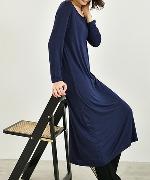 Dewlily(デューリリー)の「Tシャツワンピース(ワンピース・レディース・ダークグレー/レッド/ブラック/グレー/ネイビー・L/M)」の18枚目の写真
