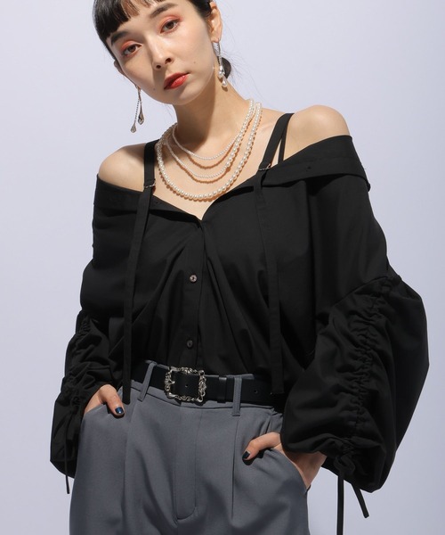 HARE 【LADIES】 2WAYオフショルダーシャツ HARE（ハレ）の「2WAYオフショルダーシャツ(HARE)（シャツ