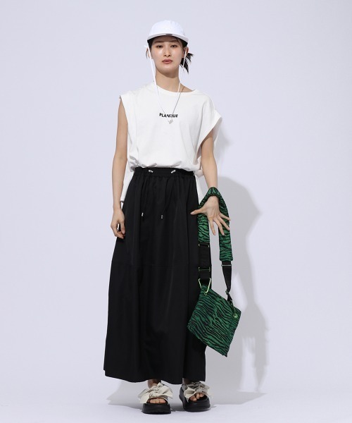 ENIM BY VICKY(エニムバイビッキー)の「リボンベルト厚底サンダル(サンダル・レディース・ブラック/オフホワイト・L/M/S)」の10枚目の写真