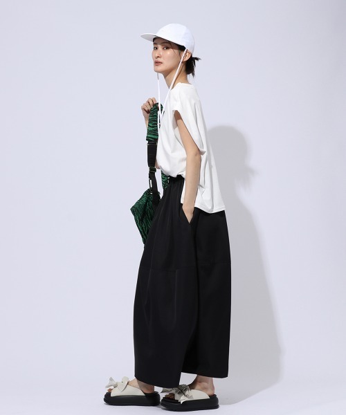 ENIM BY VICKY(エニムバイビッキー)の「リボンベルト厚底サンダル(サンダル・レディース・ブラック/オフホワイト・L/M/S)」の8枚目の写真