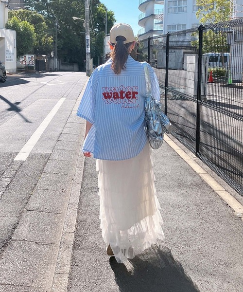 AS KNOW AS plus（アズノゥアズプラス）の「◎サガラ刺繍 バックアートロゴ半袖ビッグシャツ（シャツ/ブラウス・レディース・イエロー系/ブルー系/グリーン系/ベージュ系1/ブルー系1/ブラウン系1・FREE）」の13枚目の写真