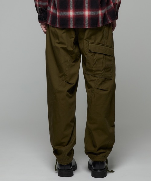 UNDERCOVER（アンダーカバー）の「UP2D4508（カーゴパンツ・メンズ・ブラック/カーキ・4/2/3）」の3枚目の写真