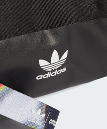 adidas（アディダス）の「ミニ ダッフルバッグ / アディダスオリジナル
